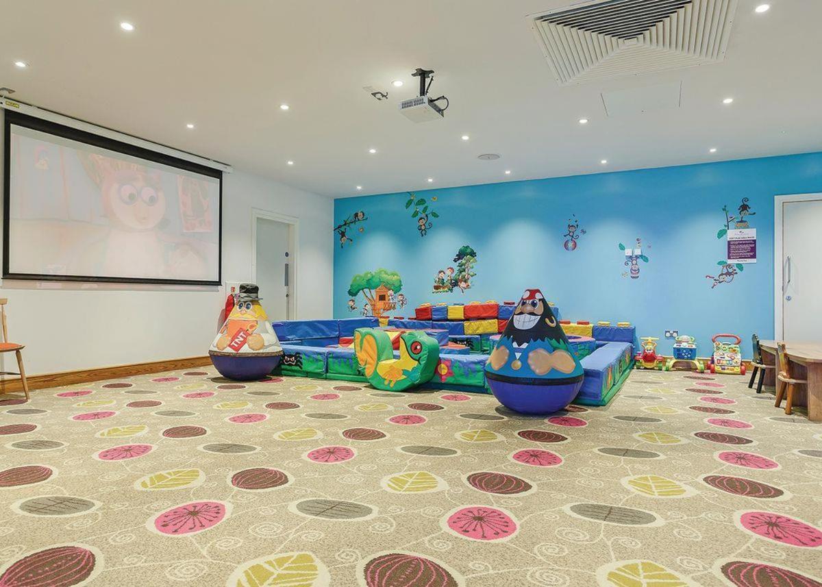 Piran Meadows Resort New Quay Екстериор снимка