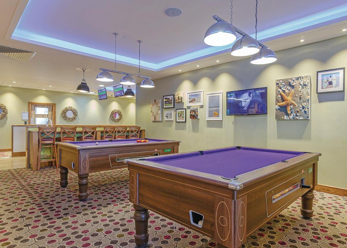 Piran Meadows Resort New Quay Екстериор снимка