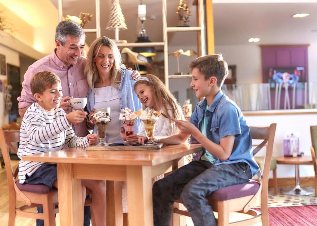 Piran Meadows Resort New Quay Екстериор снимка