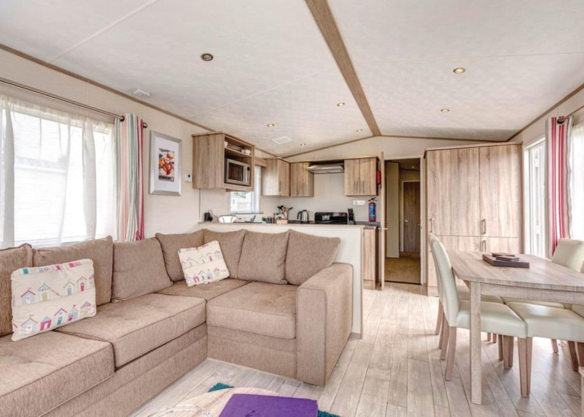 Piran Meadows Resort New Quay Екстериор снимка