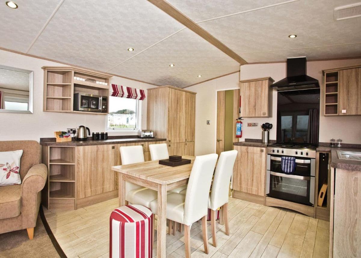 Piran Meadows Resort New Quay Екстериор снимка